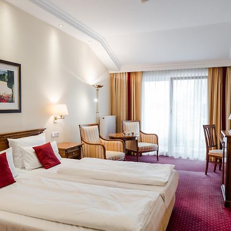 Hotel Antoniushof Ruhstorf an der Rott Eksteriør billede