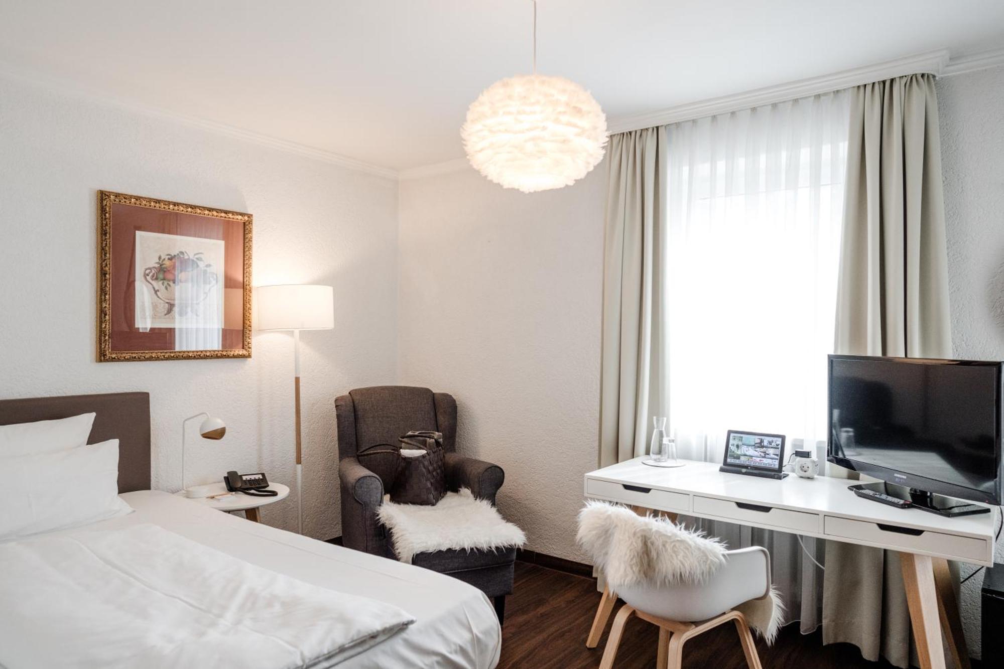 Hotel Antoniushof Ruhstorf an der Rott Eksteriør billede