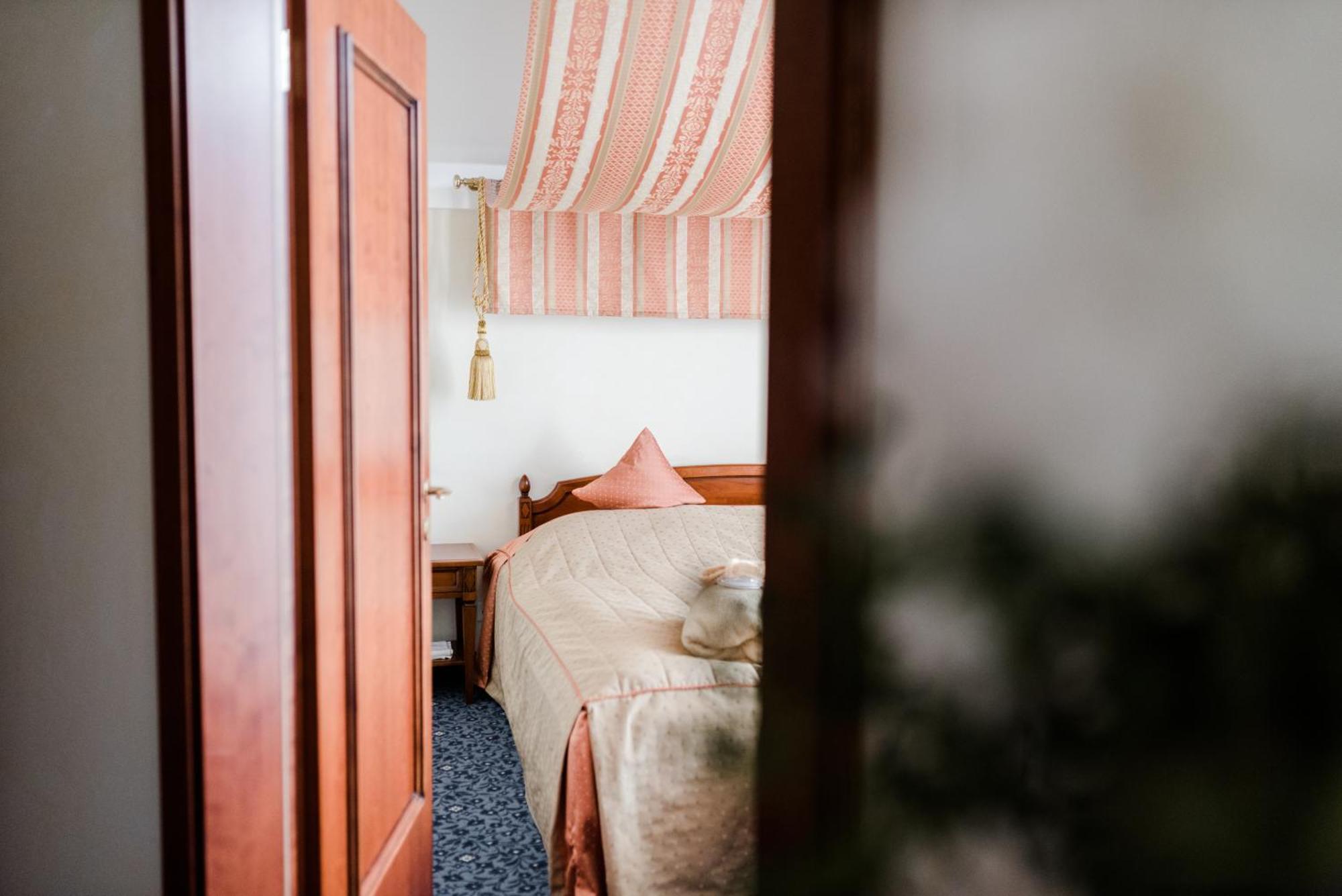 Hotel Antoniushof Ruhstorf an der Rott Værelse billede